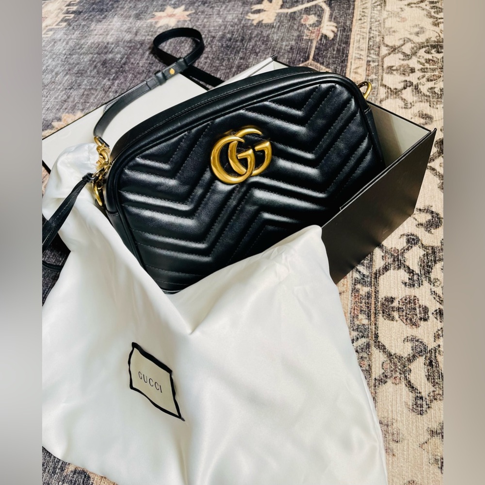 Gucci GG Marmont small camera bag